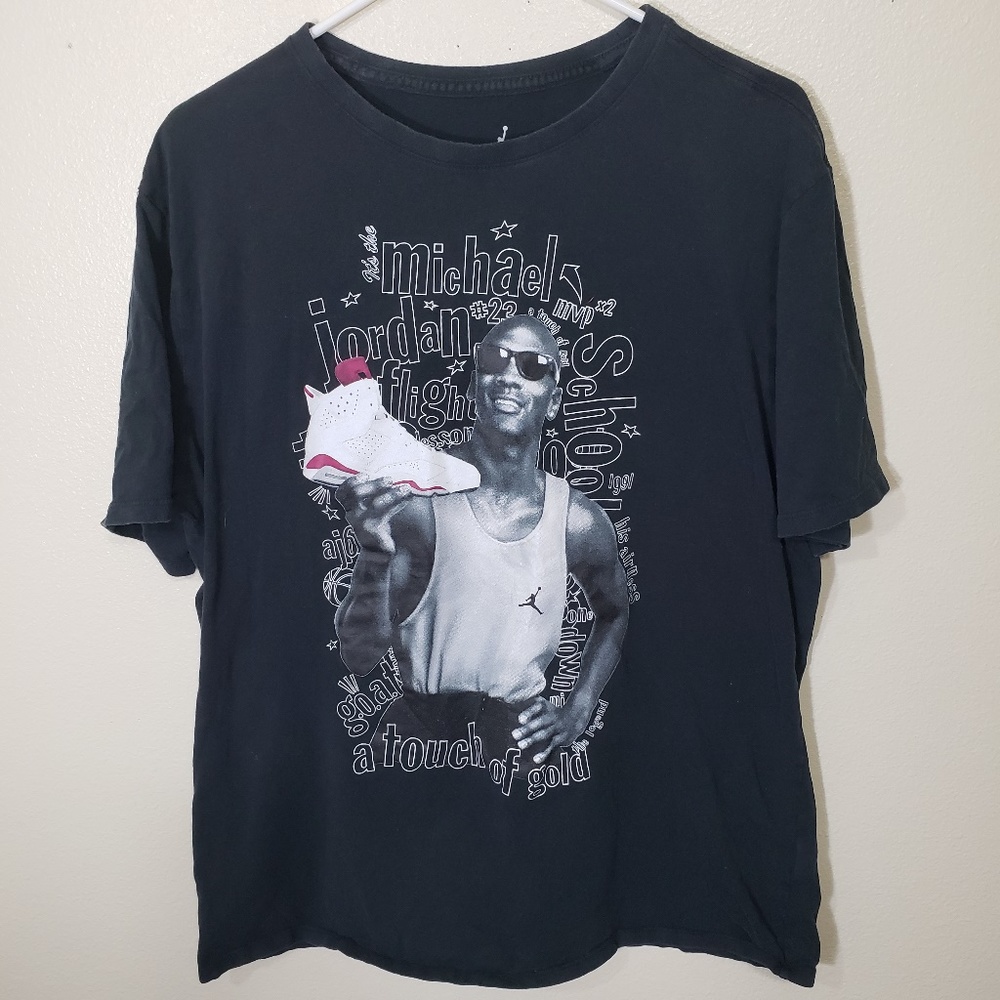🧨🧨Air Jordan Tee In XL MJ Flight School.